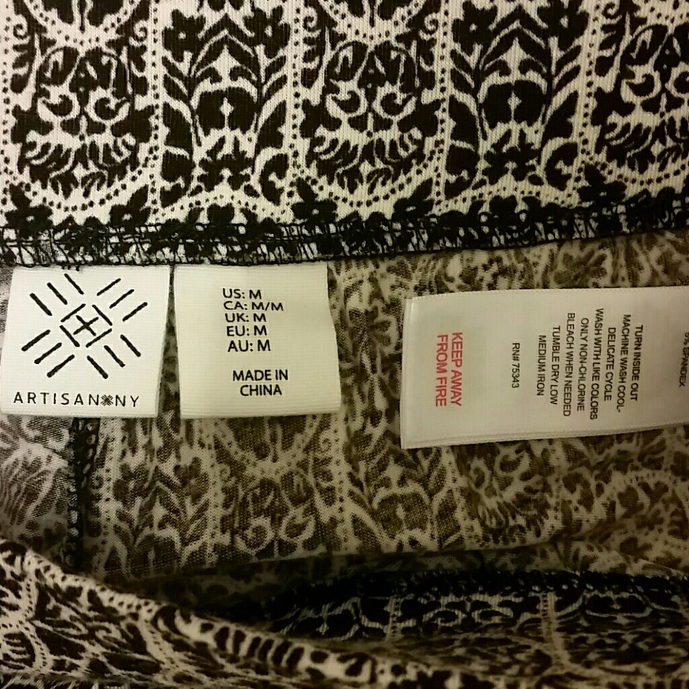 pants - Picture 2 of 5